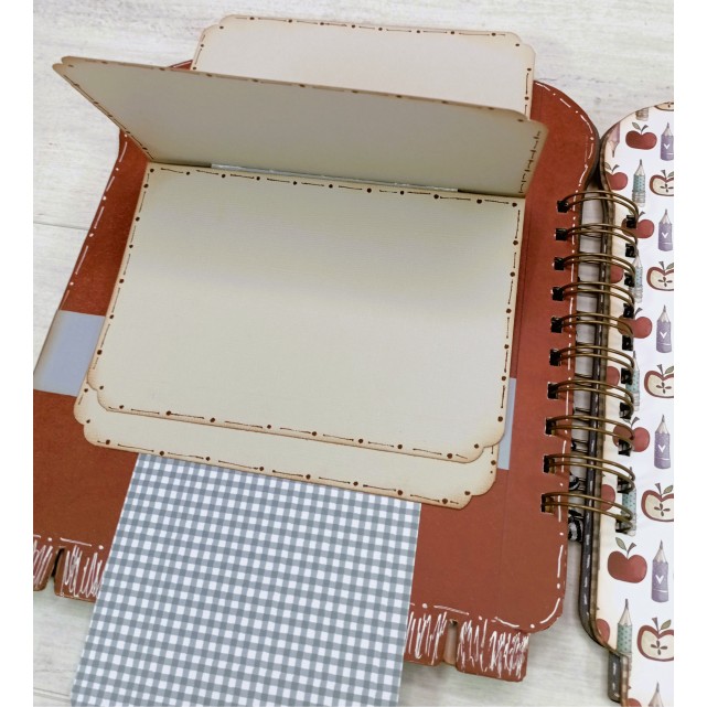 ÁLBUM SCRAP - "BUS ESCOLAR"