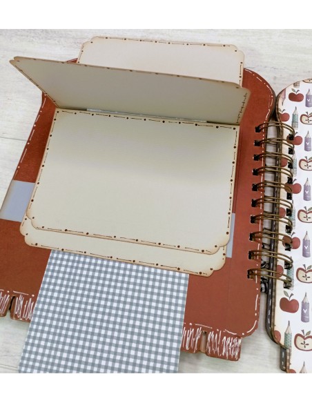 ÁLBUM SCRAP - "BUS ESCOLAR"