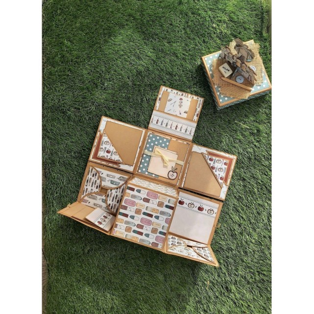 ÁLBUM CAJA DESPLEGABLE - AL COLE