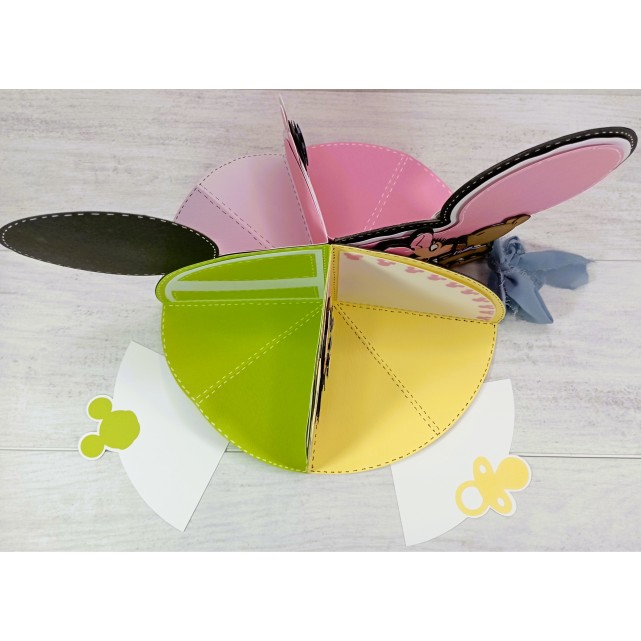 ÁLBUM SCRAP - "BEBE DISNEY CHICA"...