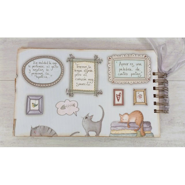 ÁLBUM SCRAP - "PELITOS EN EL SOFÁ"