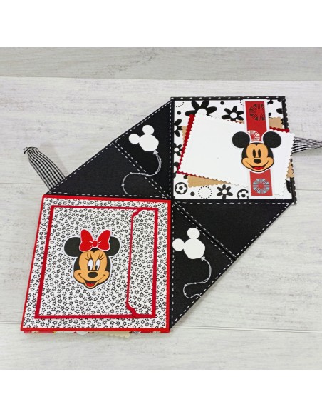 ÁLBUM DESPLEGABLE - "MINNIE"