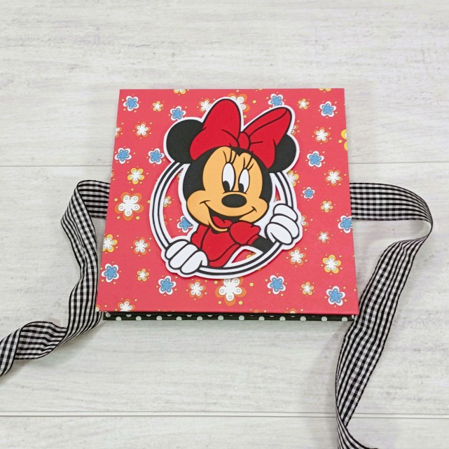 ÁLBUM DESPLEGABLE - "MINNIE"