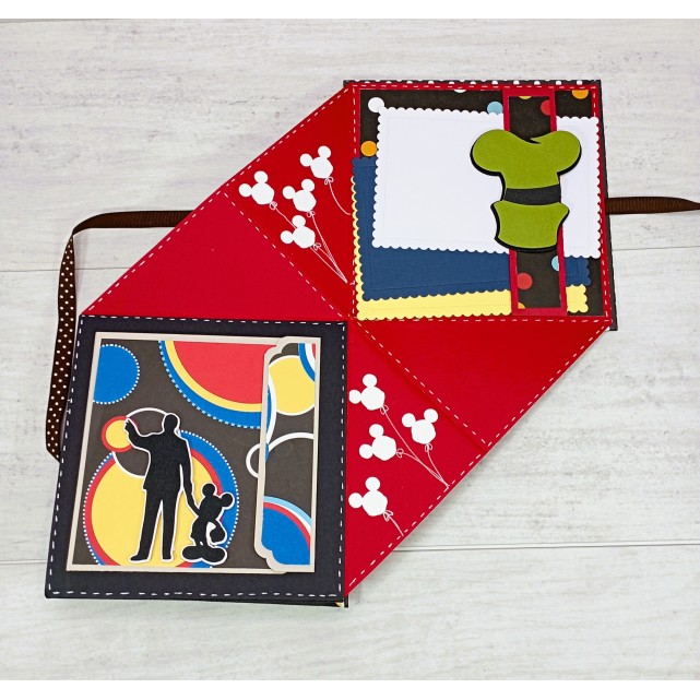 ÁLBUM DESPLEGABLE - "MICKEY"